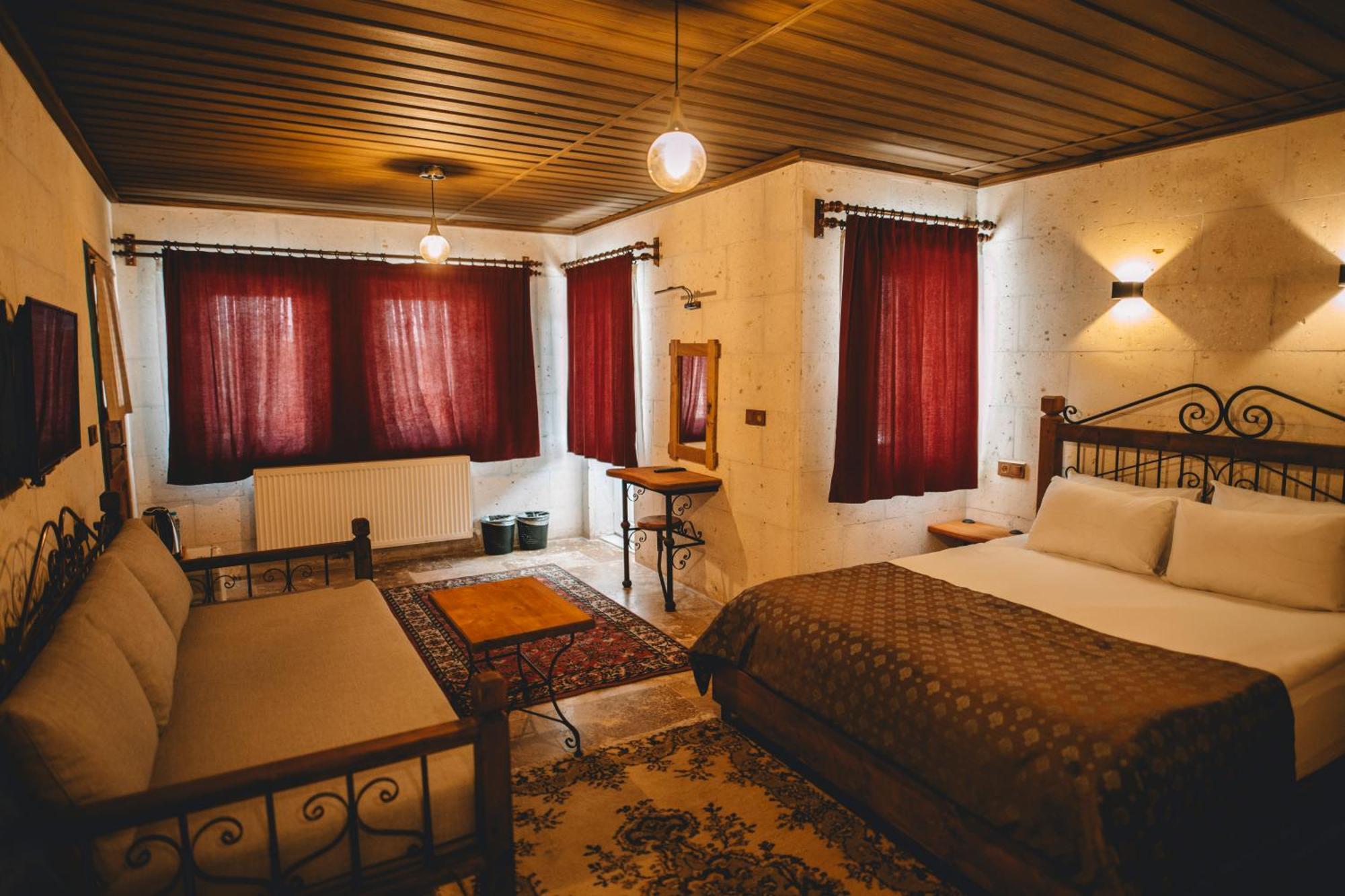 Cavusin Cave House-Cappadocia Bed and Breakfast Göreme Buitenkant foto