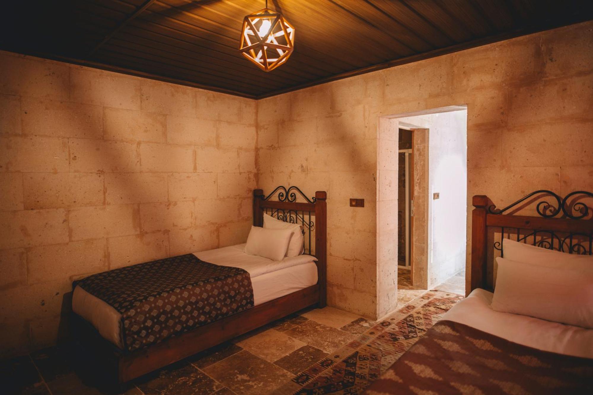 Cavusin Cave House-Cappadocia Bed and Breakfast Göreme Buitenkant foto