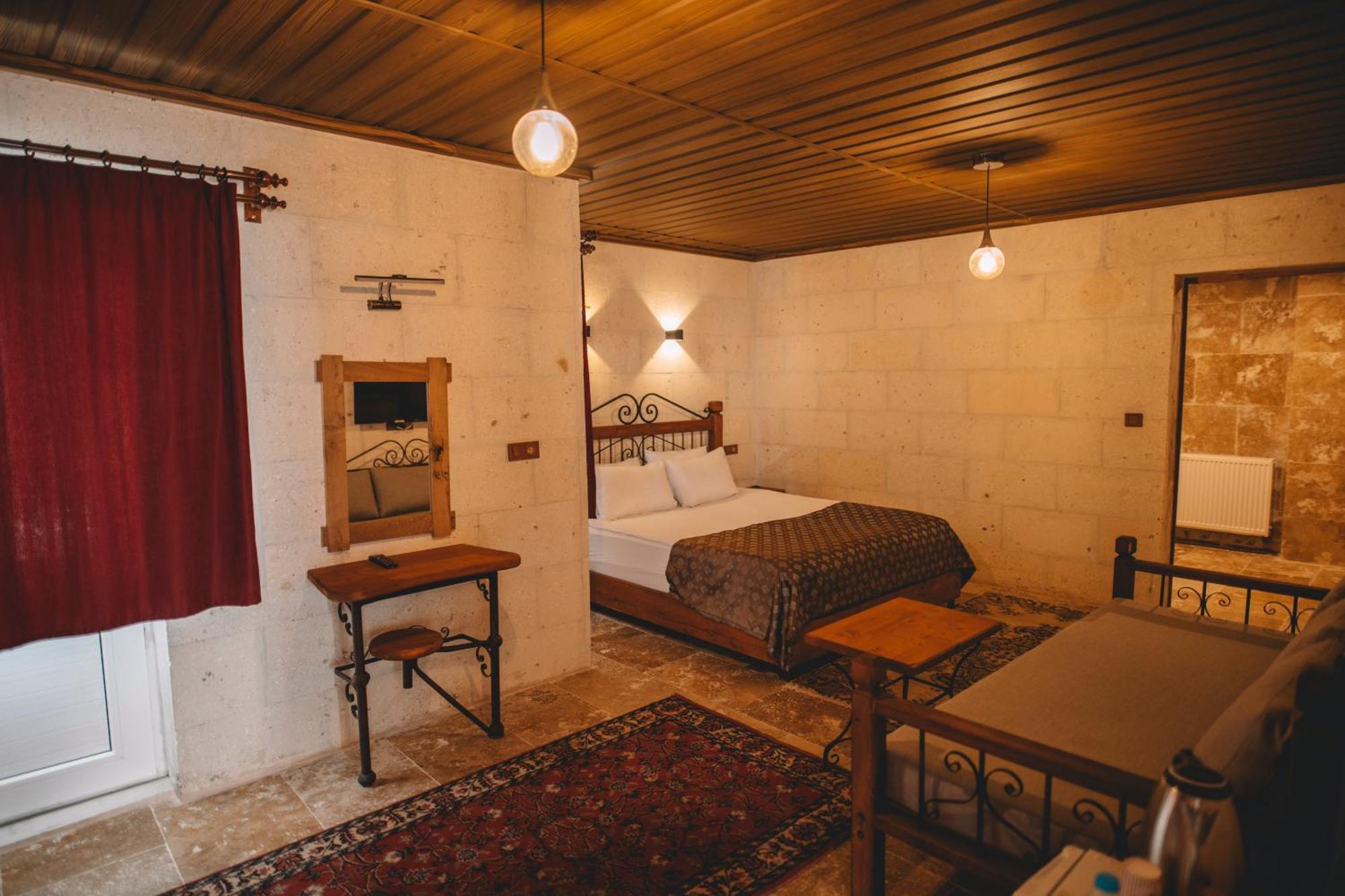 Cavusin Cave House-Cappadocia Bed and Breakfast Göreme Buitenkant foto
