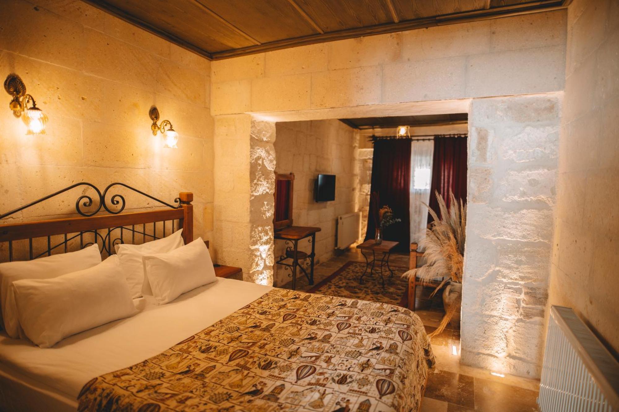 Cavusin Cave House-Cappadocia Bed and Breakfast Göreme Buitenkant foto