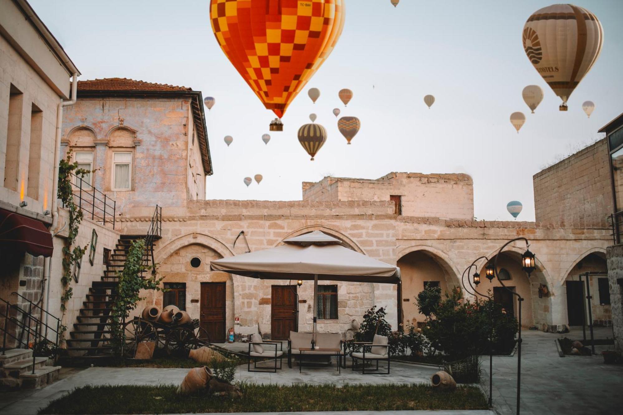 Cavusin Cave House-Cappadocia Bed and Breakfast Göreme Buitenkant foto